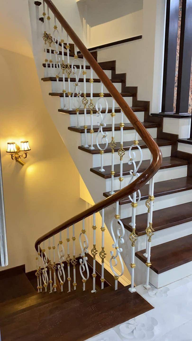 Cho thuê nhà mới, căn góc, Phạm Ngọc Thạch, 104m2x 5T vỉa hè 29 Tr - Ảnh 2
